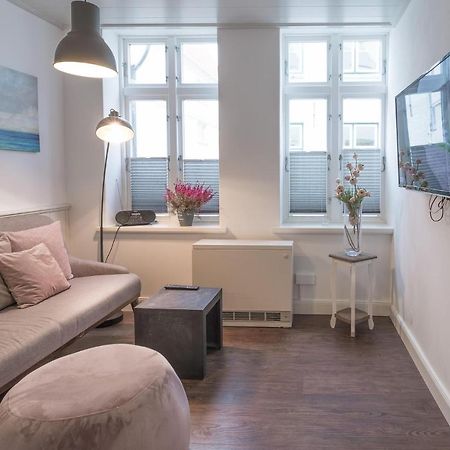 Apartmenthaus Theodor Storm Daemmerstunde Husum  Bagian luar foto
