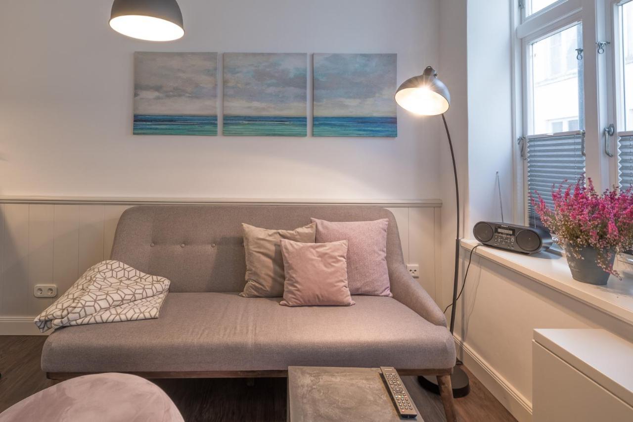 Apartmenthaus Theodor Storm Daemmerstunde Husum  Bagian luar foto