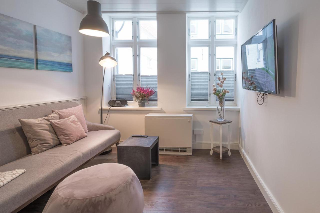 Apartmenthaus Theodor Storm Daemmerstunde Husum  Bagian luar foto